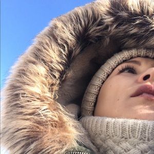 Meet your Posher, Kw3ra